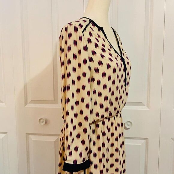 LA Made Resolve Brand Purple Cream Ikat Print V Neck Dress Medium New - Picture 5 of 10